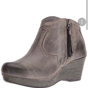 Dansko Veronica wedge ankle boots size 39